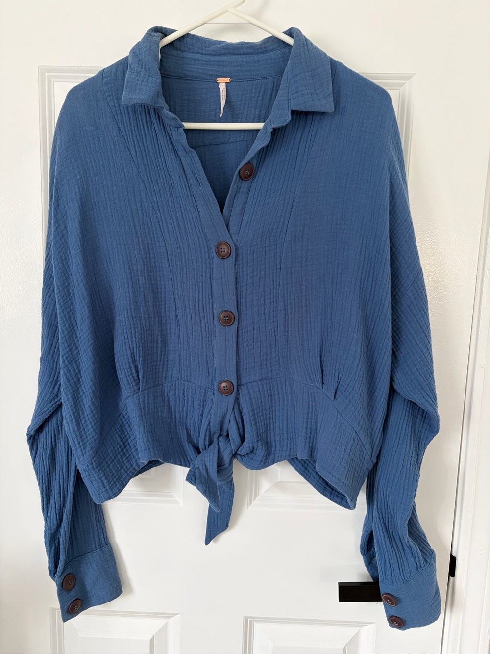 Free People Blue Cropped Button-Front Tie Hem Shirt